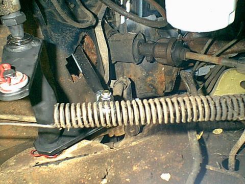 1983 Ford Bronco - here is a shot of the rod going up to the equlizer bar. it is here i found another issue. the hole thru the floor was on the angle of the f…