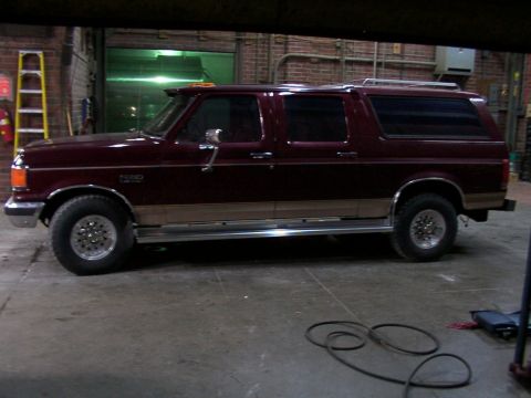 1988 Ford C-350 (Centurion Conversions) - This Ford Bronco Centurion conversion appears to be from the late 1980s, not 1988.
