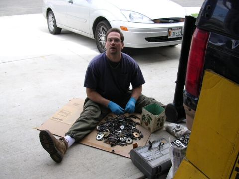 1994 Ford Bronco - here's bill playing with his nuts