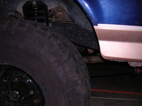1994 Ford Bronco - drivers side tire clearance from fender