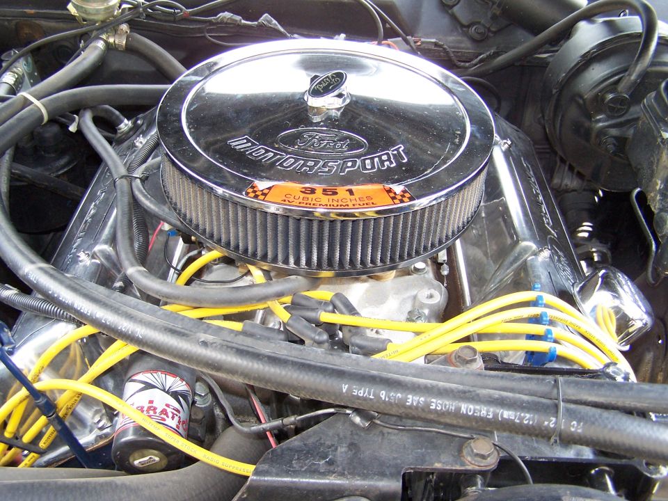 Ford Motorsport 351 cubic inches engine with chrome air cleaner