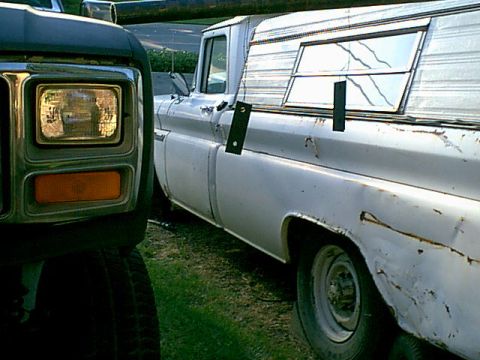 1983 Ford Bronco - here are the side getting paint added.