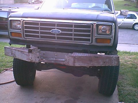 1983 Ford Bronco - Here it is all bolted in rear mount and front mounts. i jumped all over this bumper and it does not move at all.