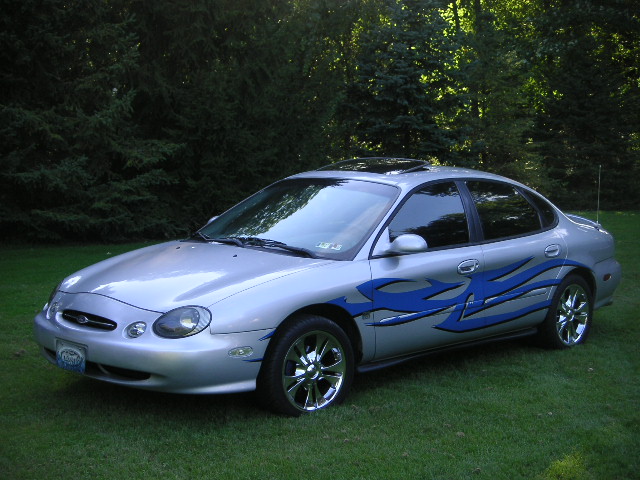 1999 Ford Taurus