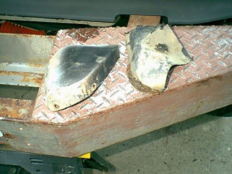 1983 Ford Bronco - Here is the lower part of the front fender i cut out. there is a plastic inside liner i removed that too.