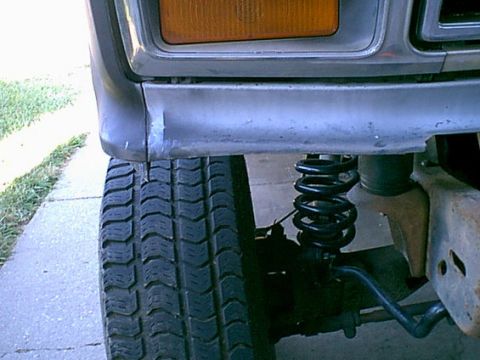 1983 Ford Bronco - I just followed the body line around the side. i had to leve the triangle on the front there was a screw that commects the front pan to the…