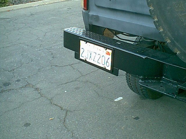 so here is my new plate setup the top bolts are LEDs and light blue.