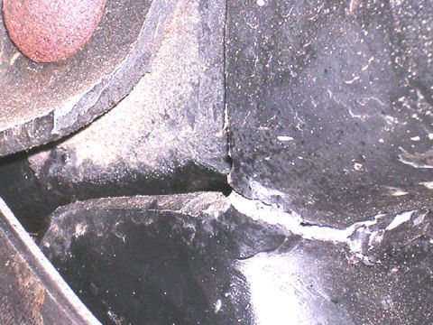 1994 Ford Bronco - small setback. the weld on the laid back radius arm bracket started to crack after i got hung up on a rock. guess I should have paid more a…