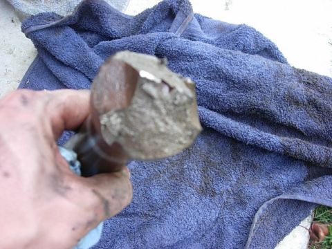 1987 Ford Bronco - better shot of the broken inner shaft