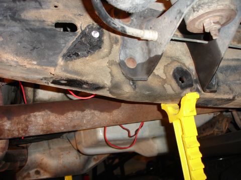 1996 Ford Bronco - drivers side radius arm bracket removed