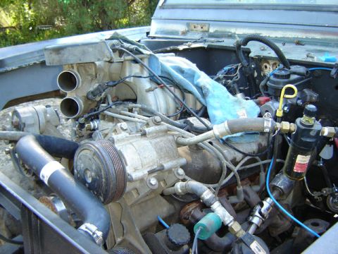 1971 Ford Bronco - Very tall intake!