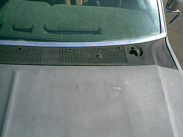 I not sure what happened but the drivers side had a gap, but it works for a trail truck/driver truck.