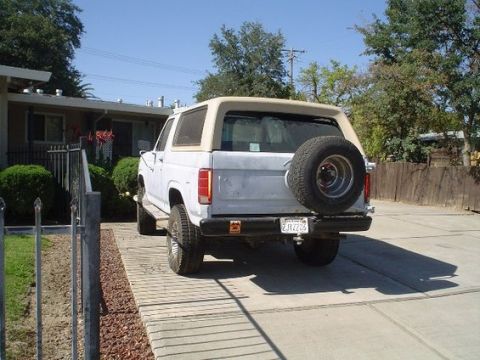 1983 Ford Bronco - Here is the back side and drivers side.
