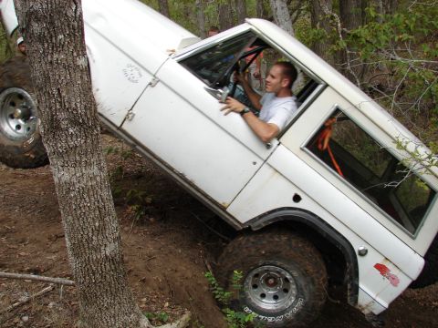 1996 Ford Bronco - JD getting his front off the ground