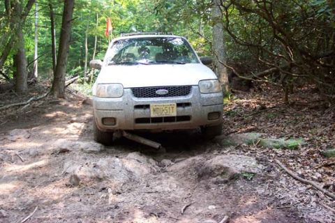 2001 Ford Escape - All the Heeps that passed me, stared, and were impressed that I was beating up a 2001 Escape.