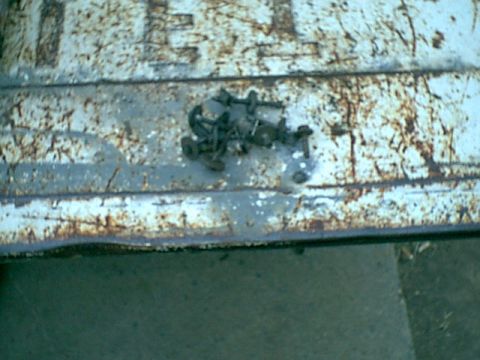 1983 Ford Bronco - After removing all the bolts but 2 (tey were broken) i was able to slide the topp off.