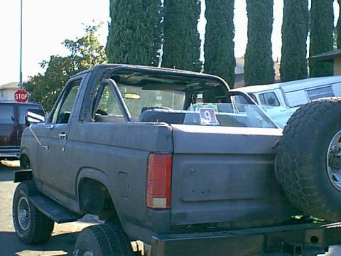 1983 Ford Bronco - drivers rear topless