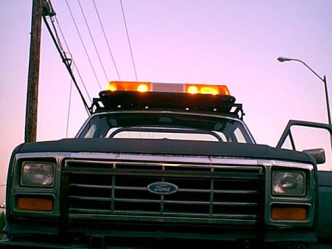 1983 Ford Bronco - I setup ujr front to have the rotors on the outside and flood lights on the front. these are real bright at night.