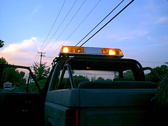 the rear has the rotors on the outside and flashers in the middle.