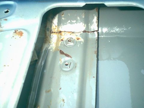 1983 Ford Bronco - i found the window support mount was broken. i welded this and no more issues.