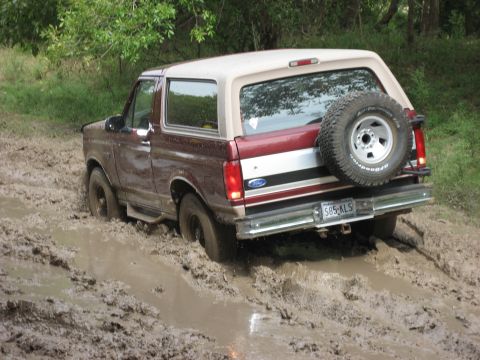 1986 Ford Bronco - James in his 96 stocker with A/T's