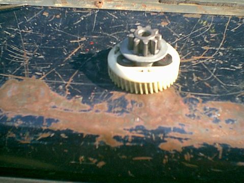 1983 Ford Bronco - then the rubber fuel line and steel spacers go in the final drive gear.this was a tight fit but not too tight.