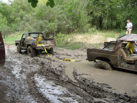 1986 Ford Bronco - frank pulling mark out