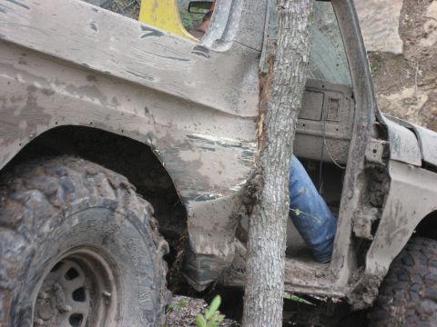 1986 Ford Bronco - ttttiiiiiiggghhhttt fit there