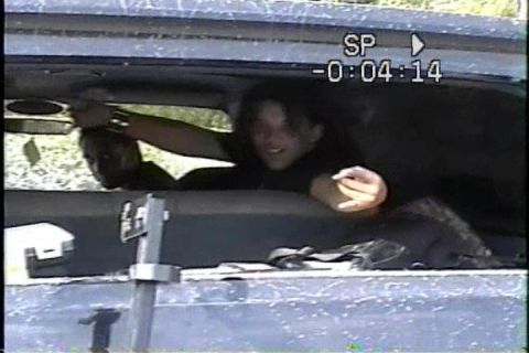 1989 Ford Bronco - My helpers hoping i get out! so they don't get muddy!