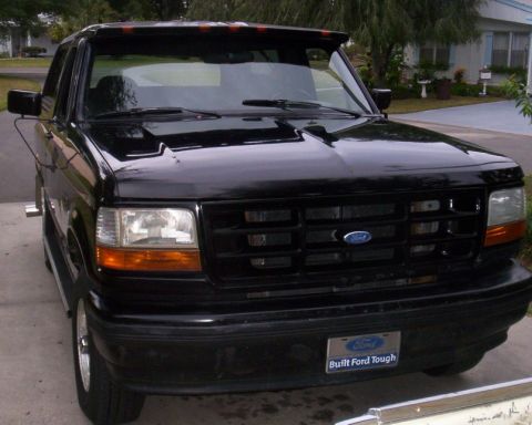 1992 Ford Bronco photo