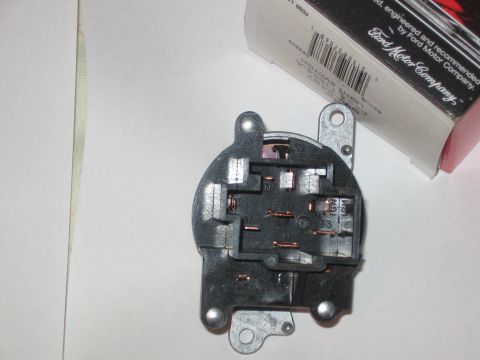 1995 Ford Thunderbird - Headlight switch