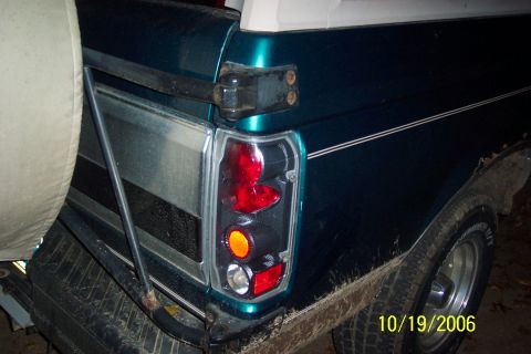 1996 Ford Bronco - back with my nice carbon fiber lights