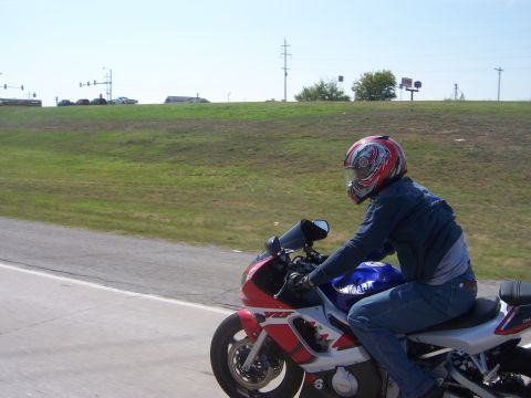 2001 Yamaha R1 photo