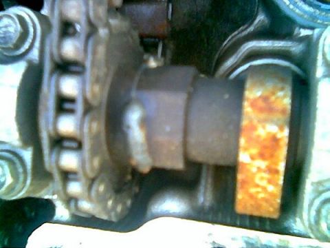 1993 Ford Taurus - This is a picture of a 1996 SHO found at a local wreckers with a failed cam sprocket. Strange thing was they were welded.