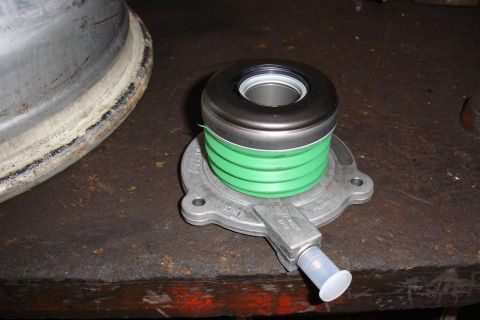 2005 Ford GT - New throwout bearing