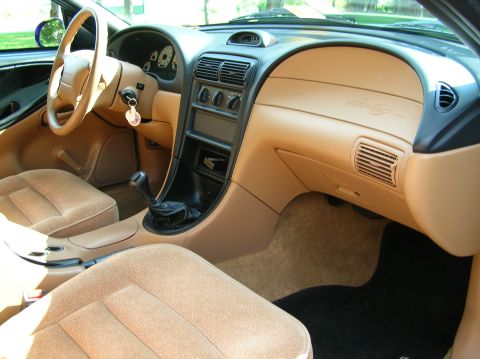1995 Ford Mustang photo