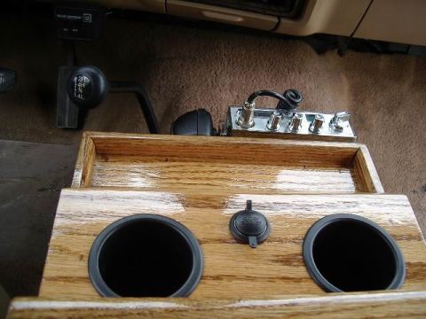 1985 Ford Bronco - I made sure there was no problems getting the transfer case into 4 Low