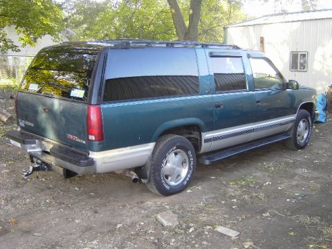 1995 GMC Suburban photo