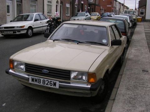 1980 Ford Deluxe photo