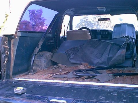 1983 Ford Bronco - here is the driver side rear leg.