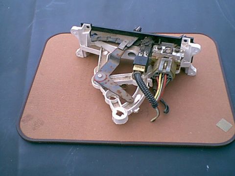 1983 Ford Bronco - Here is a back view. you see very simple 2 cables, 2 power plugs (1-ac compressor - 1 heater power) and a vaccum switch on the bottom (recy…