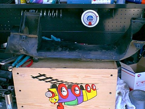 1983 Ford Bronco - well score from the junk yard. this is upside down but it is the missing duct works.