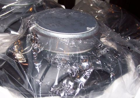 1990 Ford Bronco - More signs of stuff grinding together. Remember, this all happened INSIDE the box!
