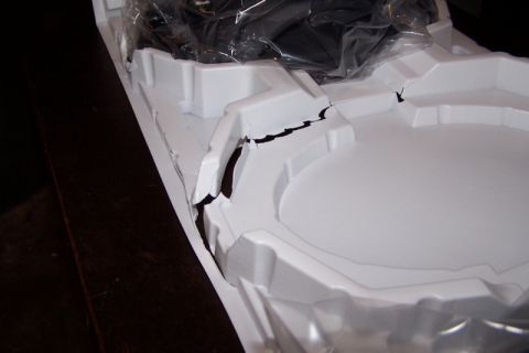 1990 Ford Bronco - This is the surface that the face of the speakers were against; the damage to the packaging extends from front to back.