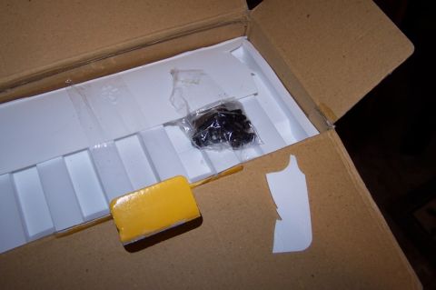 1990 Ford Bronco - When I opened the box, this piece fell out. Now I'm really getting a bad feeling!