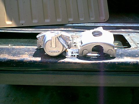 1983 Ford Bronco - Here are the new calipers. I hit them with some paint i had in the shop. they were bare metal.