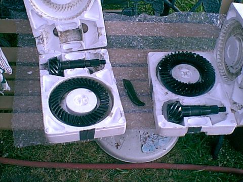 1983 Ford Bronco - I got new gears for the front and rear. I was told the were good condition and ready to go.the left side is the front Dana 44 reverse cut g…