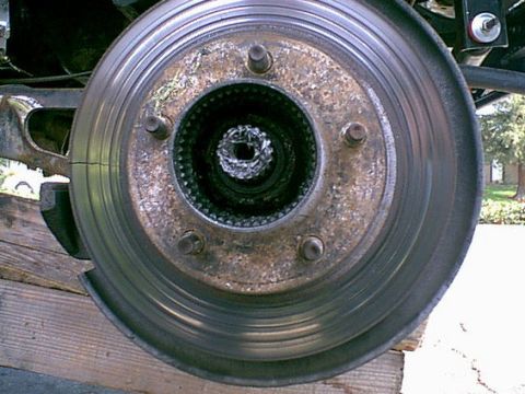 1983 Ford Bronco - Once all the hub parts are out your wheel will look like this. I took this side down to the spindel so i could swap the rotor out. (nice cr…