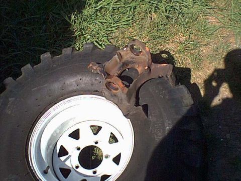 1983 Ford Bronco - Ok i got back from the junk yard and the ball joints seemed ok, but i had new ones sitting onthe bench. i pressed out the old ball joints a…