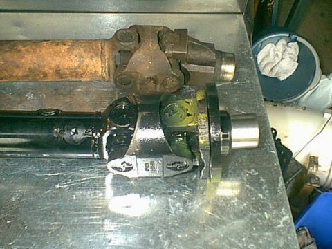 1983 Ford Bronco - one other difference was the mounting system the old shaft used a yoke style mount and the new used a flange like the newer Fords do. Jessi…